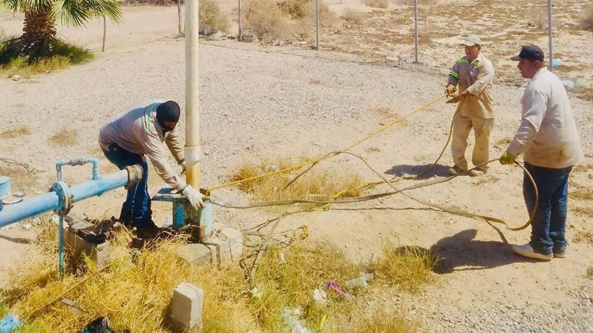 Refuerza Oomapas servicio de agua en Golfo de Santa Clara para Semana Santa (4)